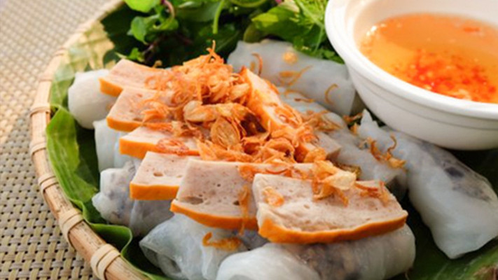 Bánh Cuốn - Gà Tần Ngọc Hân - Vạn Kiếp