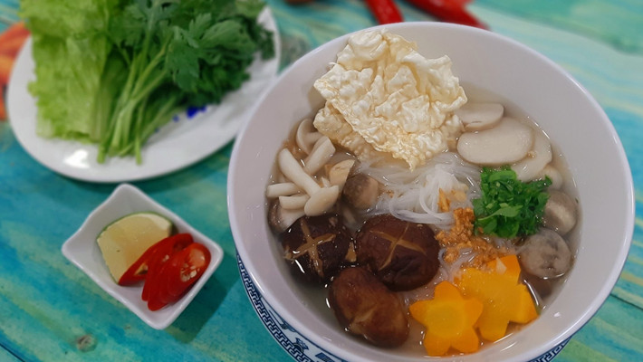 Quán Chay Hoàn Hảo - Bún Huế & Hủ Tiếu Chay - Phan Văn Trị