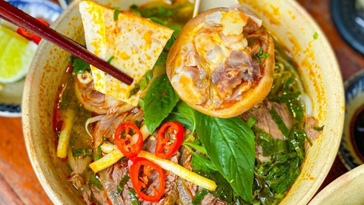 Bún Bò Tô Giấy Hồi Xưa - Trần Phú