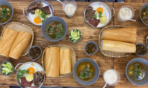 Bánh Mì Chảo, Bánh Mì Pate & Bánh Mì Xá Xíu - PAO QUÁN