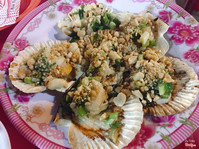 Sò điệp nướng mỡ hành