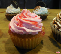 Cupcake dâu tây