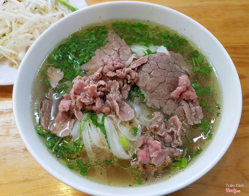 Phở tái