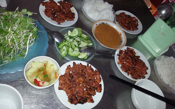 Bún Chả Nướng, Bún Cá