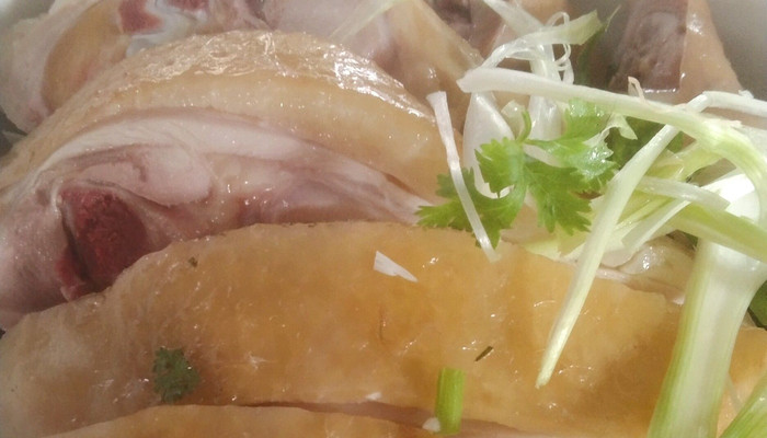 Hiên Bùi - Phở Gà Ta - Hàm Nghi Đổng Chi