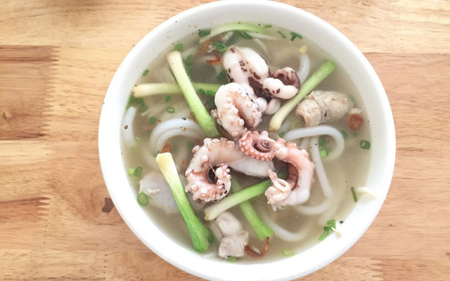 Bánh Canh & Nem Nướng Nha Trang 