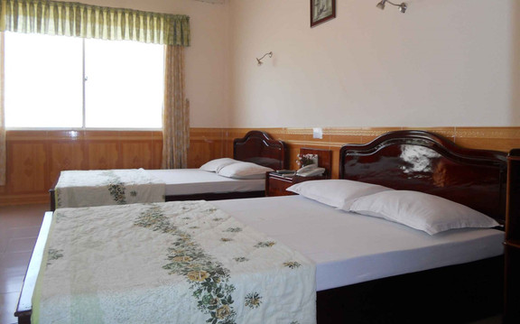 Nhà Nghỉ Tùng Lâm