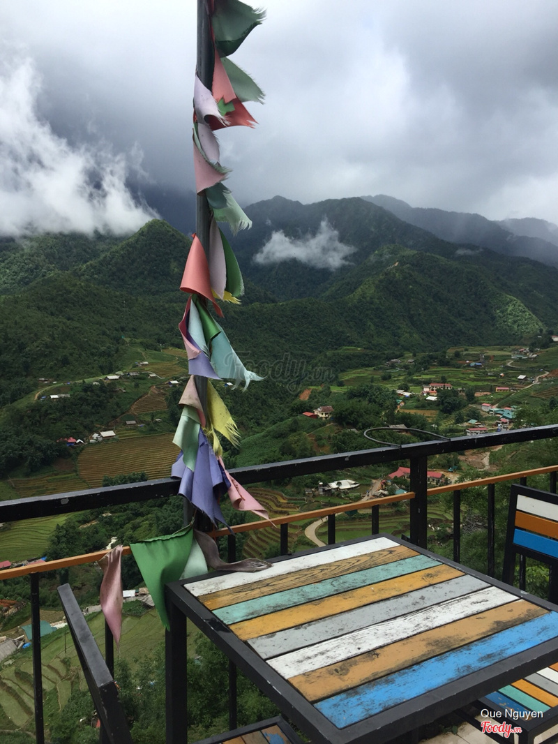 View núi từ Haven