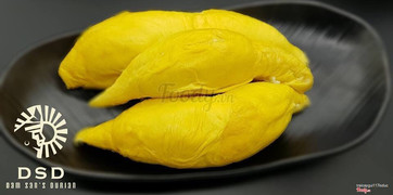 Một năm chỉ có 1 tháng sầu chín cây, phải nhanh tay mới làm được hàng rụng này, máy móc công nghệ Đức cấp sâu trong 30 phút đảm bảo được độ tươi , độ ngọt của sầu,  Khach nào chưa thử hãy thử đi, ngon như kẹo, dẻo mát như kem. Với 185k/ hộp ( 5-520g) khách sẽ có ngay khay sầu như ý Ri6 chín cây cấp đông hàng có sẵn