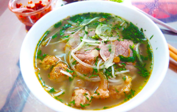 Bún Bò Huế & Bánh Canh Cá Lóc Hiền