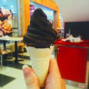 Kem socola ốc quế : 6K 