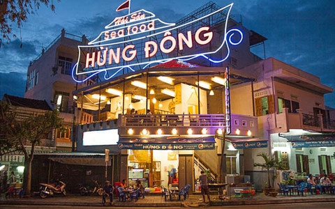 Nhà hàng hải sản 