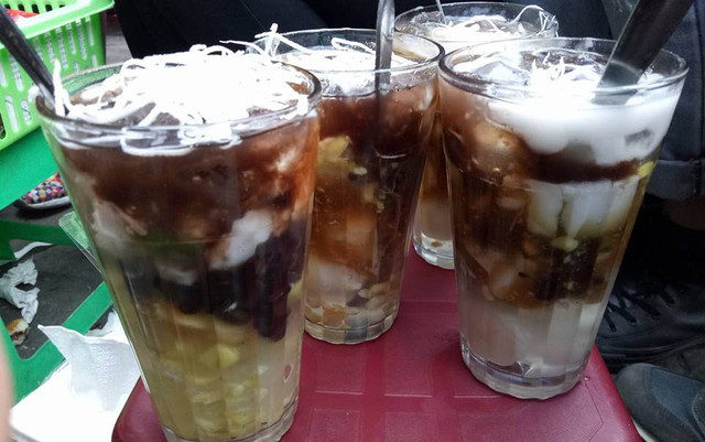 Chè Cô Thu - Chợ Cầu Tre