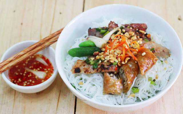 Bún Thịt Nướng Cô Trâm 