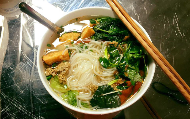 Sơn - Bún Riêu Cua Ốc