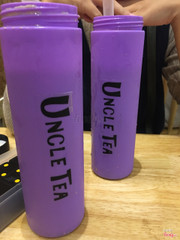 Trà sữa nhạt nhẽo nhất từng uống :) không có vị gì luôn, chân châu thì topping rất ít và khá cứng :( sẽ không quay lại