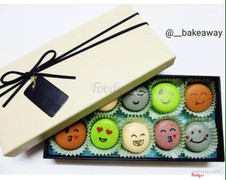 Bánh macaron rất thơm và ngon lắm ạ 😋😋 Có 2 loại: - loại mini:5k - loại thường:11k. Có nhận trang trí và viết chữ nhé. Liên hệ: 01696880155
