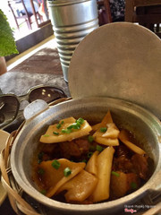 Thịt heo nạc kho dừa