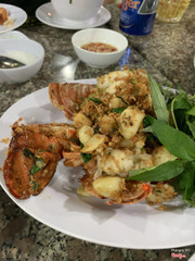 Thân tôm hùm sốt tỏi🦞