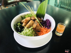 Bún trộn Sóng Việt