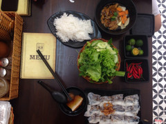 Bánh cuốn và bún chả