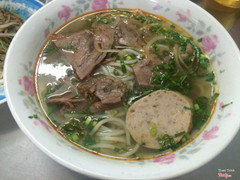 Bún thịt chả