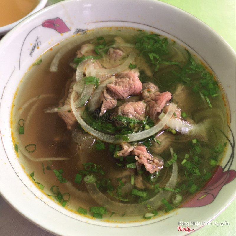 bún bò tái