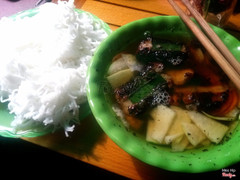 bún chả xiên que