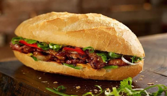 Cô Liên - Bánh Mì Thịt Xiên Nướng