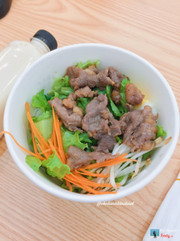 bún trộn thịt bò