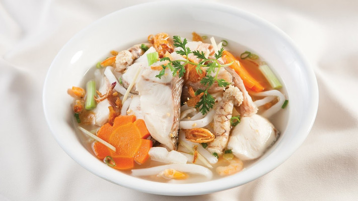 Mười Thương - Bánh Canh Cá Lóc