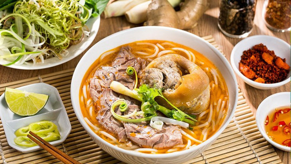 Quán Trường Sơn - Phở Bò & Cơm Chiên - Đồng Khởi