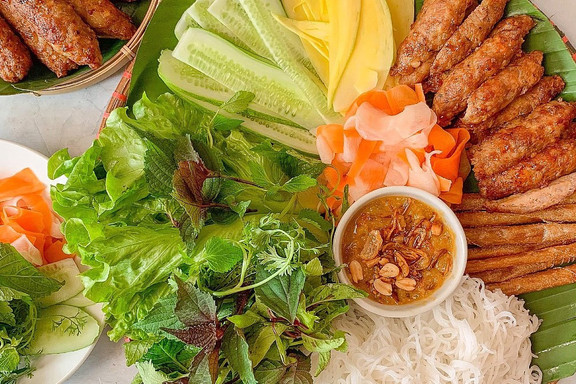 Bún Đậu Mẹt - Nem Nướng Nha Trang A Phượng