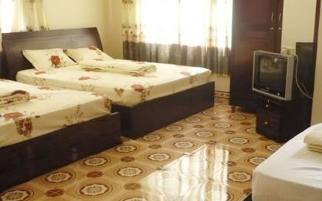 Huỳnh Long Hotel