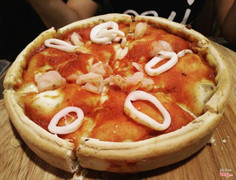 pizza nhồi phomai hải sản