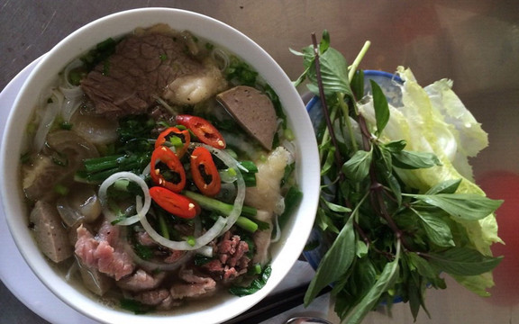 Quán Phở Tuyền