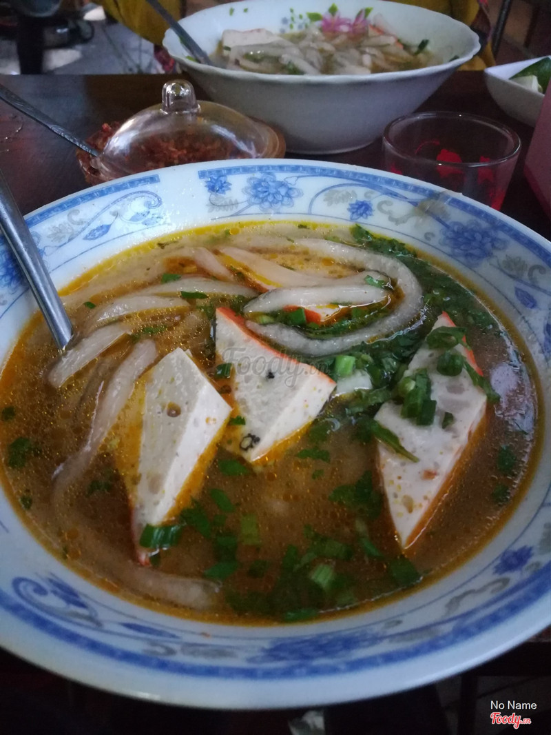 bánh canh chả