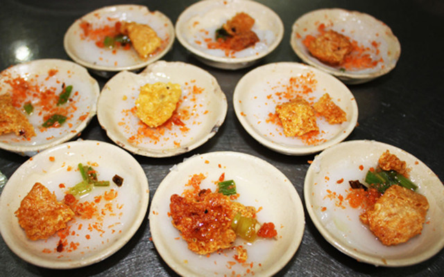 Bánh Bèo Chén Bình Dân