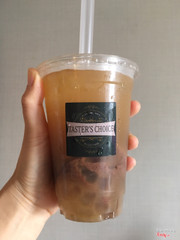 Trà xanh (không đường) thêm pudding socola và trân châu trắng