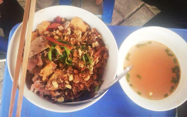 Quán Ngon - Bánh Đa Trộn