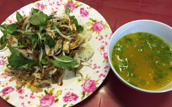 Hồng Điệp - Bún Bò Huế & Xôi Gà