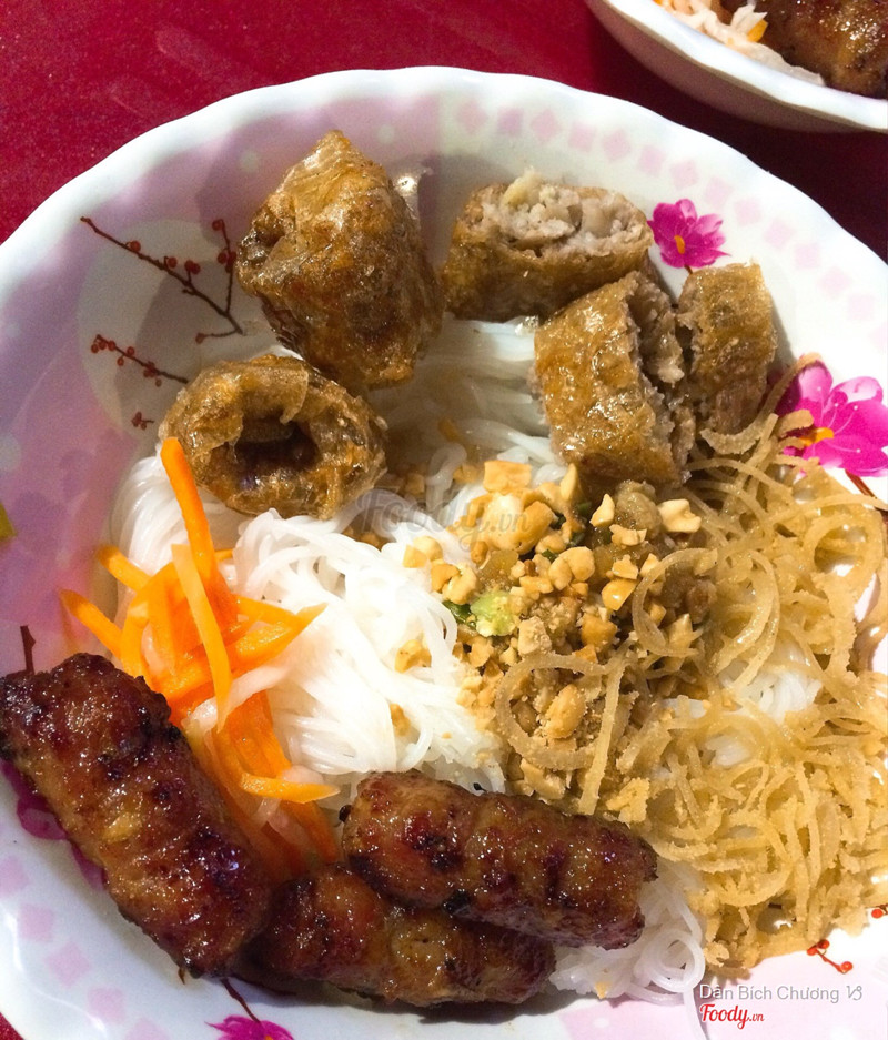 Bún thịt nướng 25k