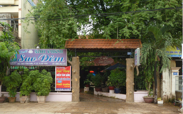 Cafe Sân Vườn Sao Đêm