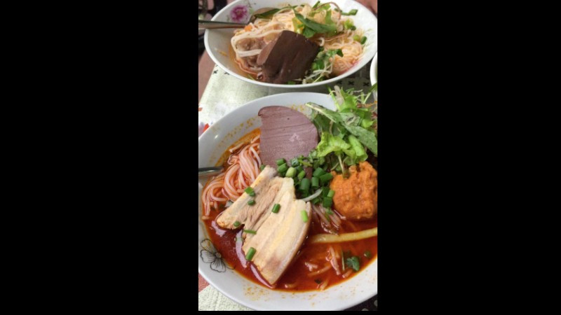 Gánh Bún Bò Mệ Kéo