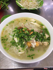 phở gà trứng non