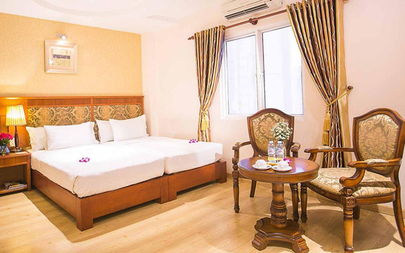 Blue Diamond Hotel