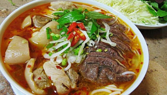 Bún Bò Dì Hồng