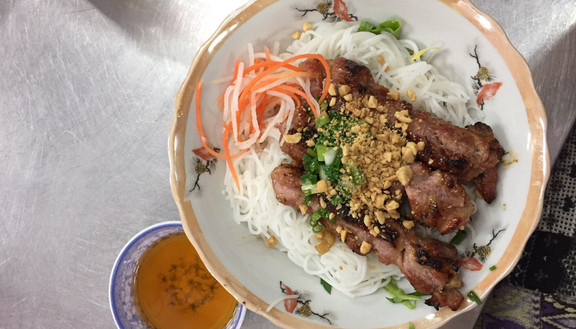 Bún Thịt Nướng 39 - Chợ Đêm Biên Hùng