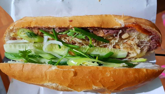 Thanh Thủy - Bánh Mì