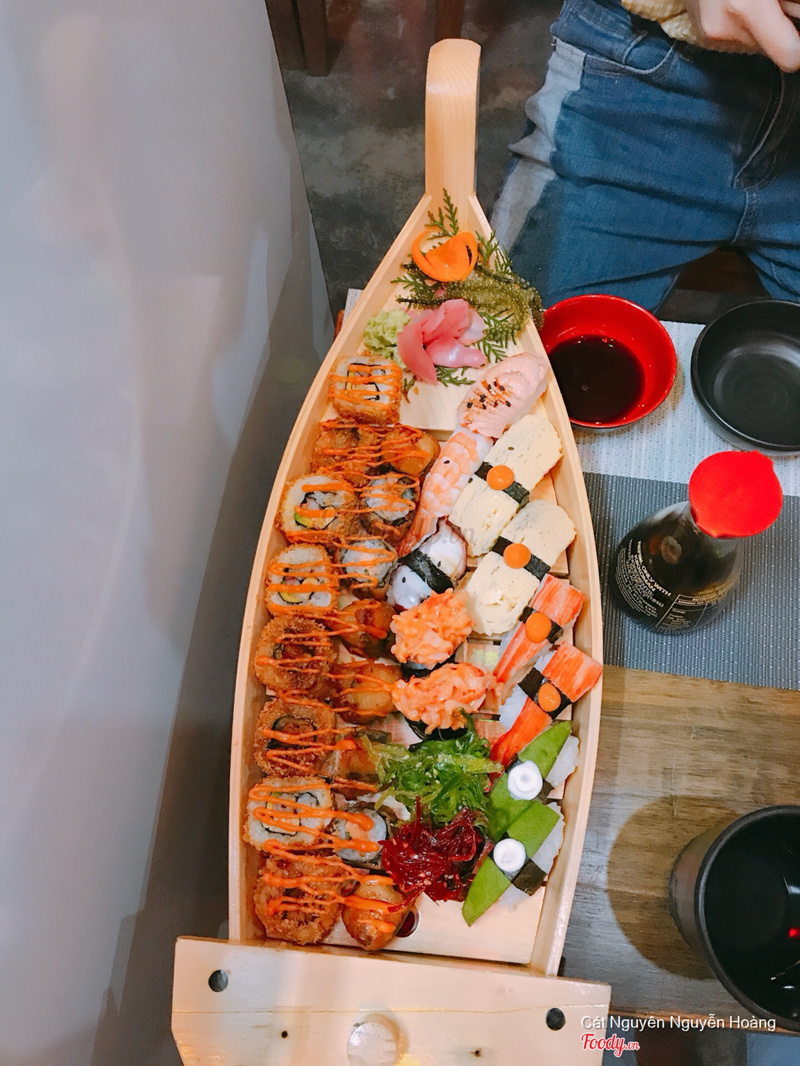 set sakura sushi